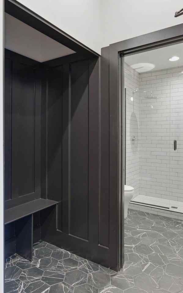 1712 Straightway Ave - Photo 3 of 20