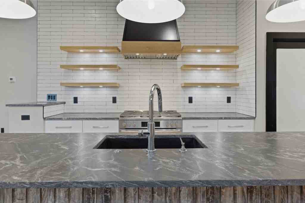 1712 Straightway Ave - Photo 6 of 20