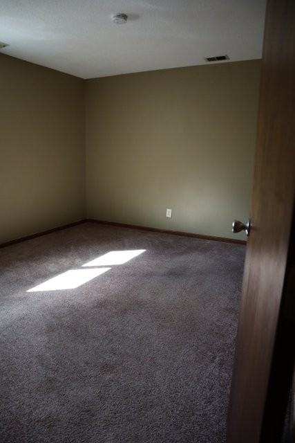 621 Cobblestone Rd - Photo 4 of 20
