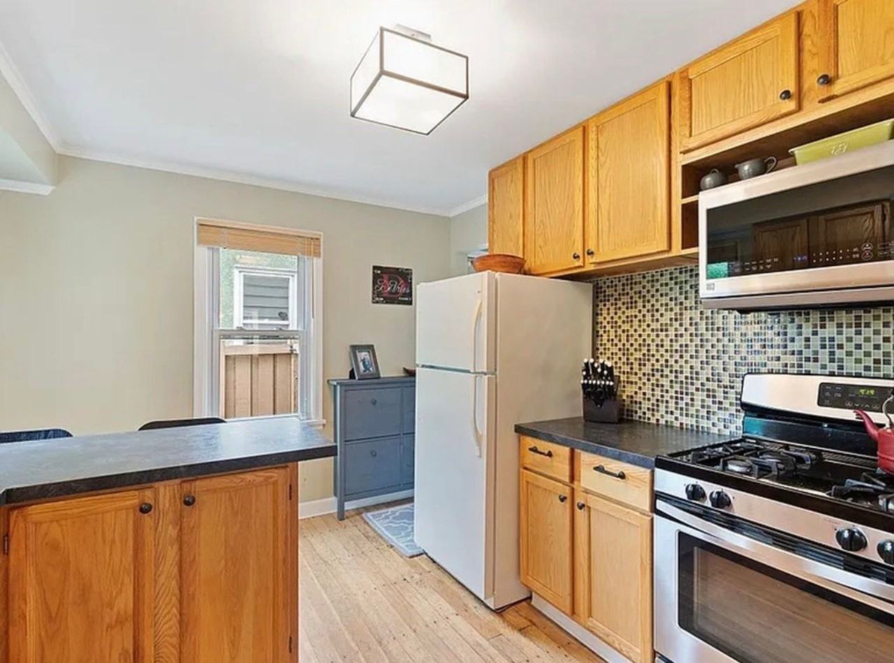 2716 Abbott Ave N - Photo 4 of 20