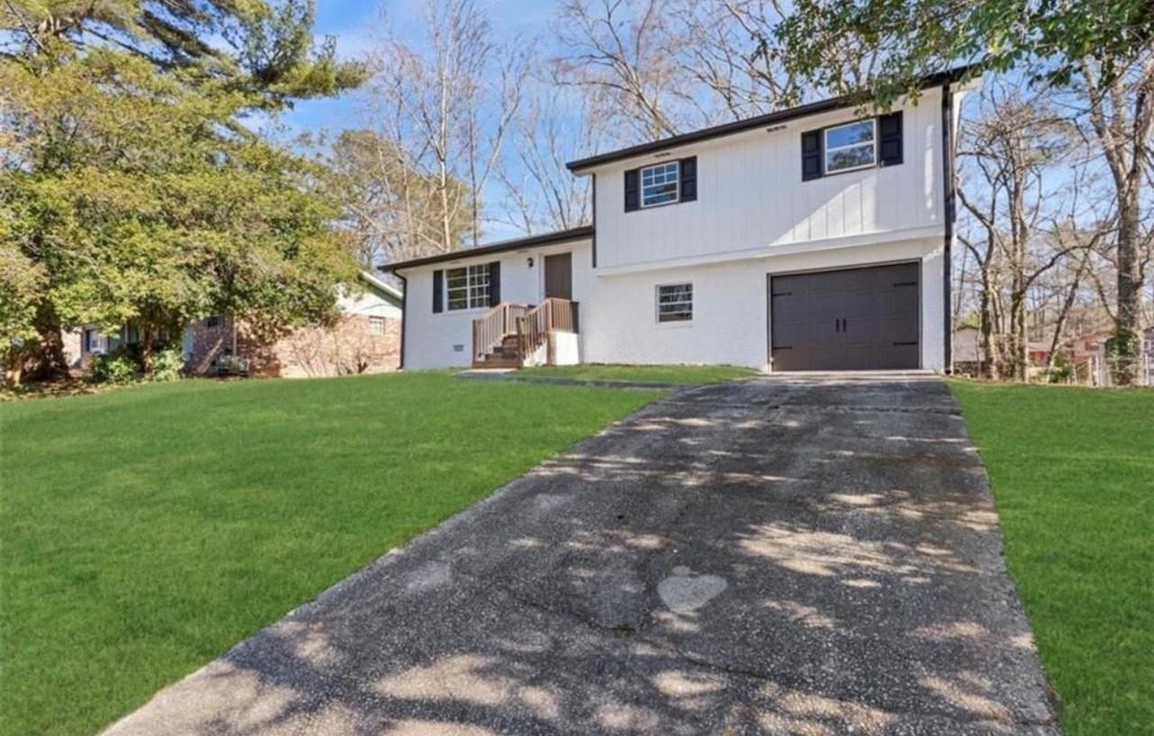 3800 Leisure Ln - Photo 2 of 14