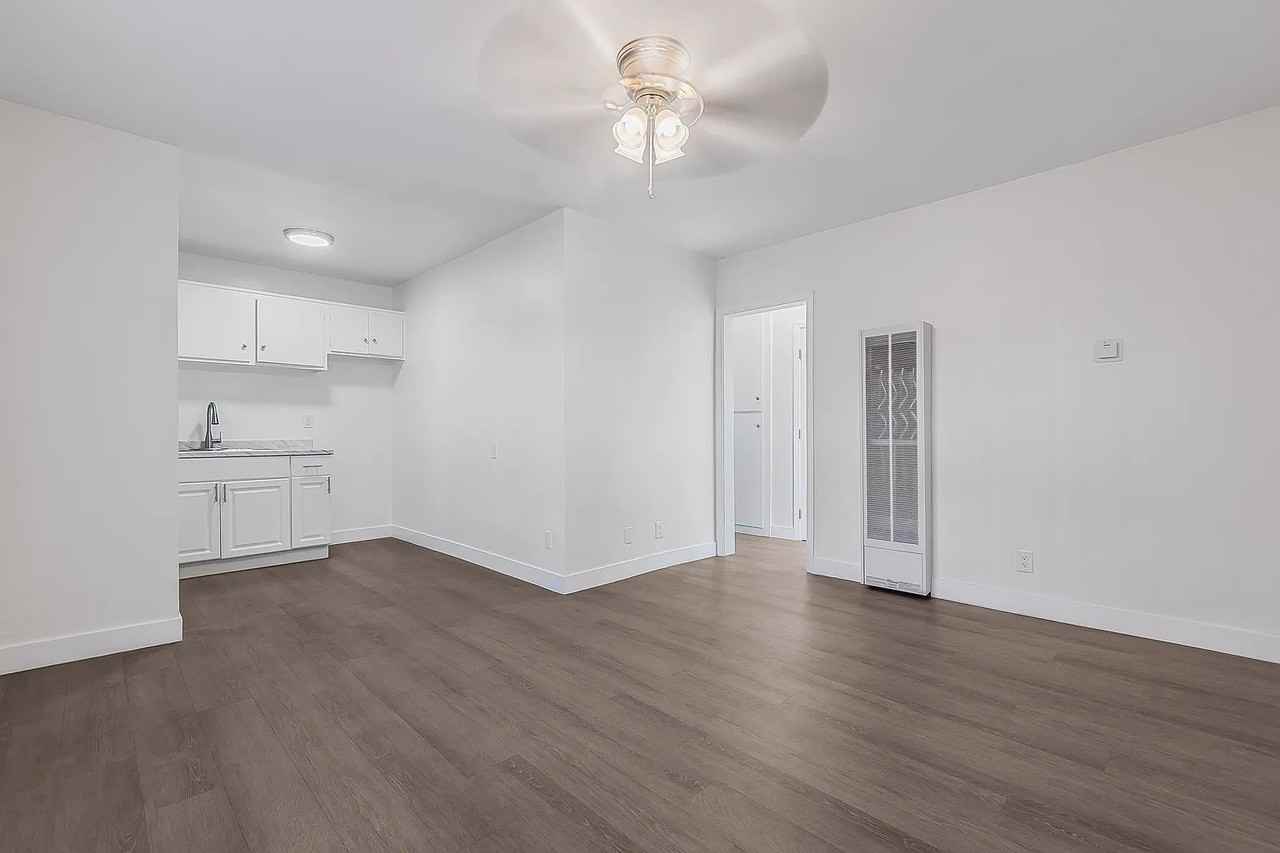4321 E Imperial Hwy #4321 - Photo 5 of 7