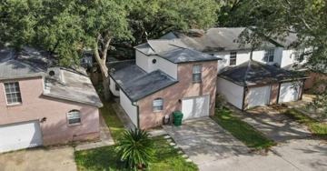 featured image of 1810 Hurlburt Rd #6