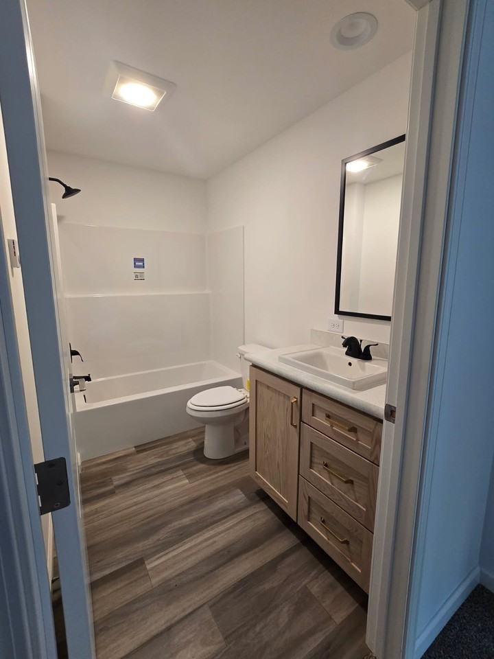 43 Hull Dr - Photo 3 of 20