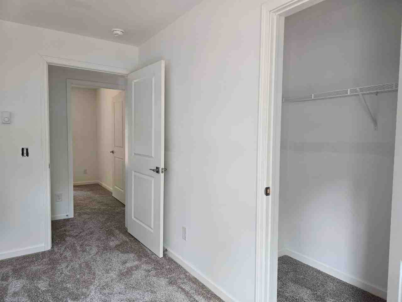 43 Hull Dr - Photo 6 of 20