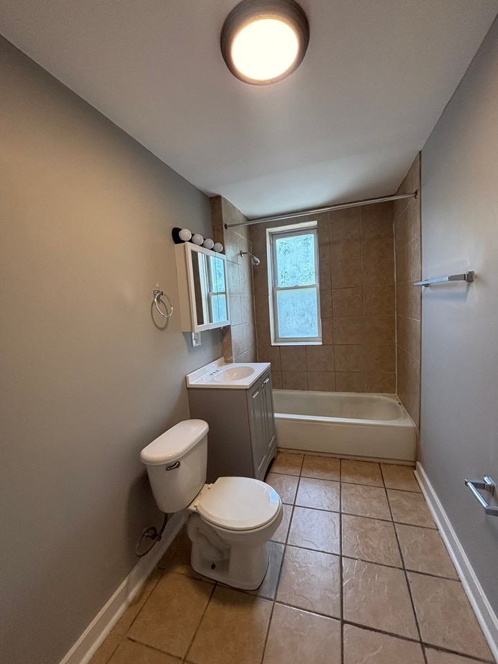 3357 W 63rd Pl #3359-2F - Photo 7 of 8