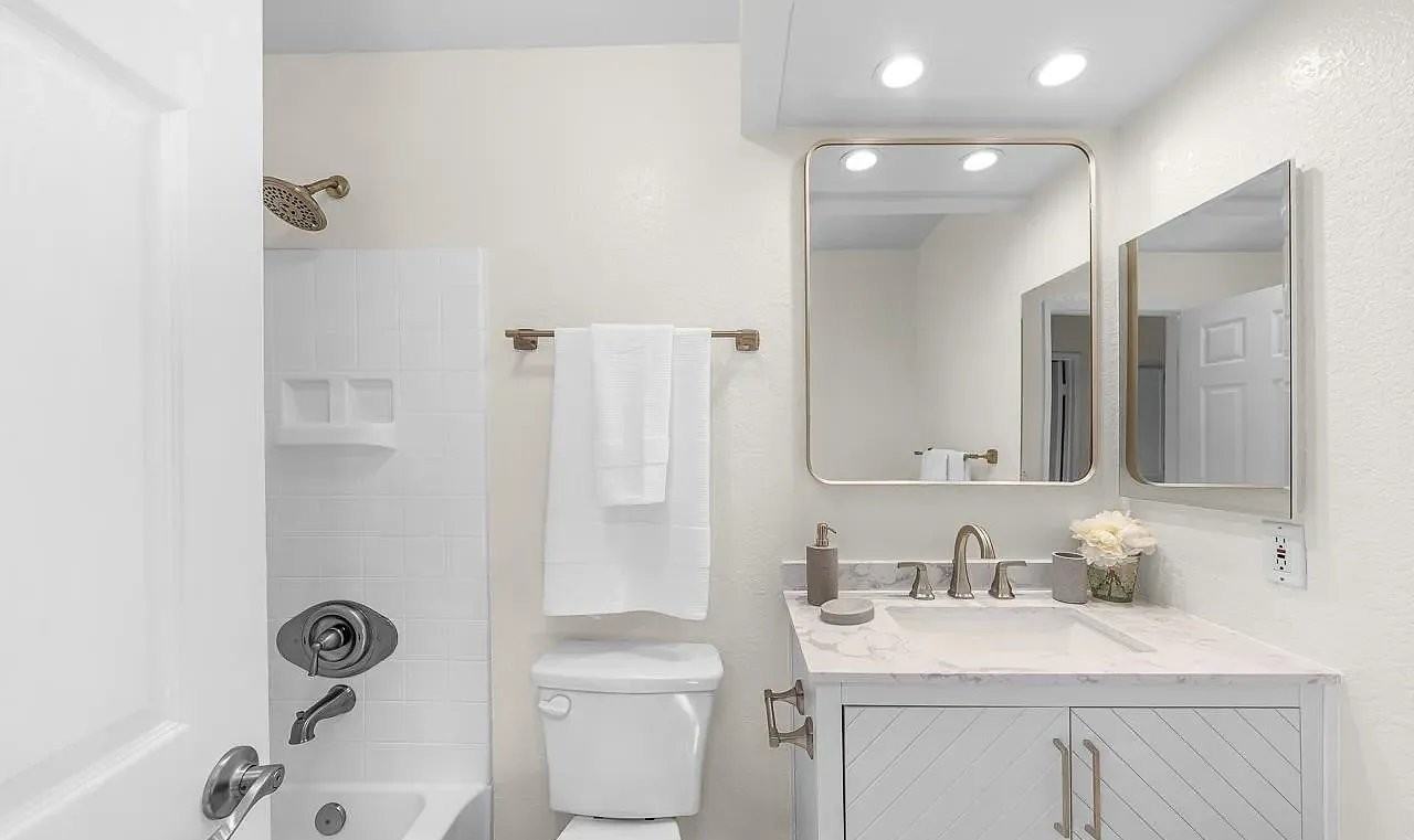 3405 Florida St #4A - Photo 2 of 9