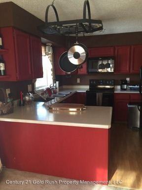 284 Cindy Dr - Photo 2 of 14