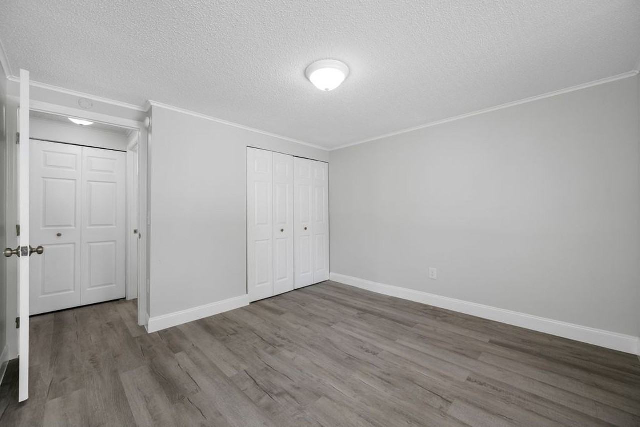 Apollo Beach Villas - Photo 5 of 50