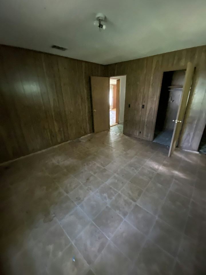 715 Sherman Avenue - Photo 2 of 13