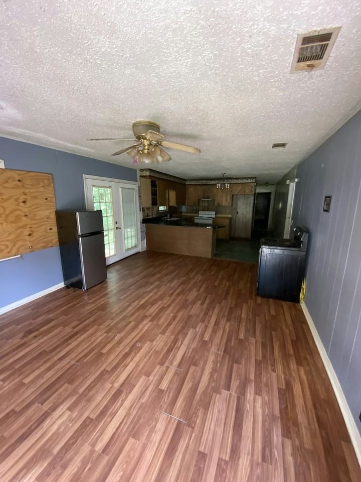 715 Sherman Avenue - Photo 6 of 13