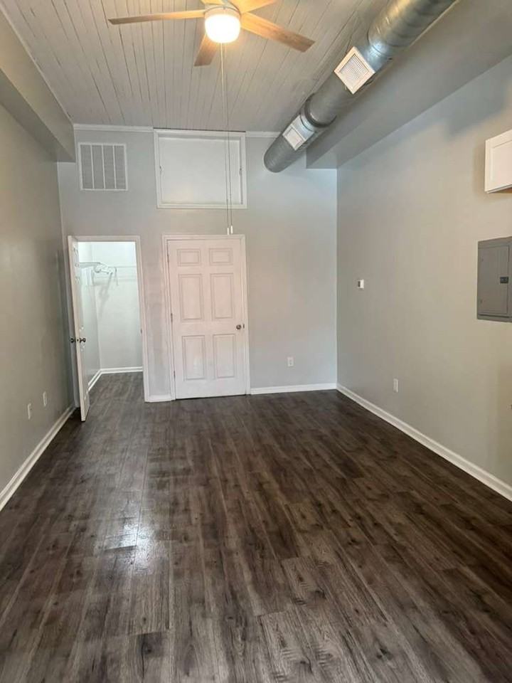 624 Washington Street, Unit 7 - Photo 2 of 10