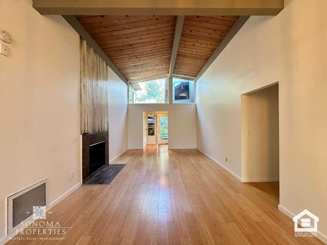 417 Brazil St - Photo 2 of 28