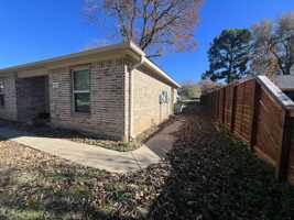 featured image of 202 Chestnut Dr #D