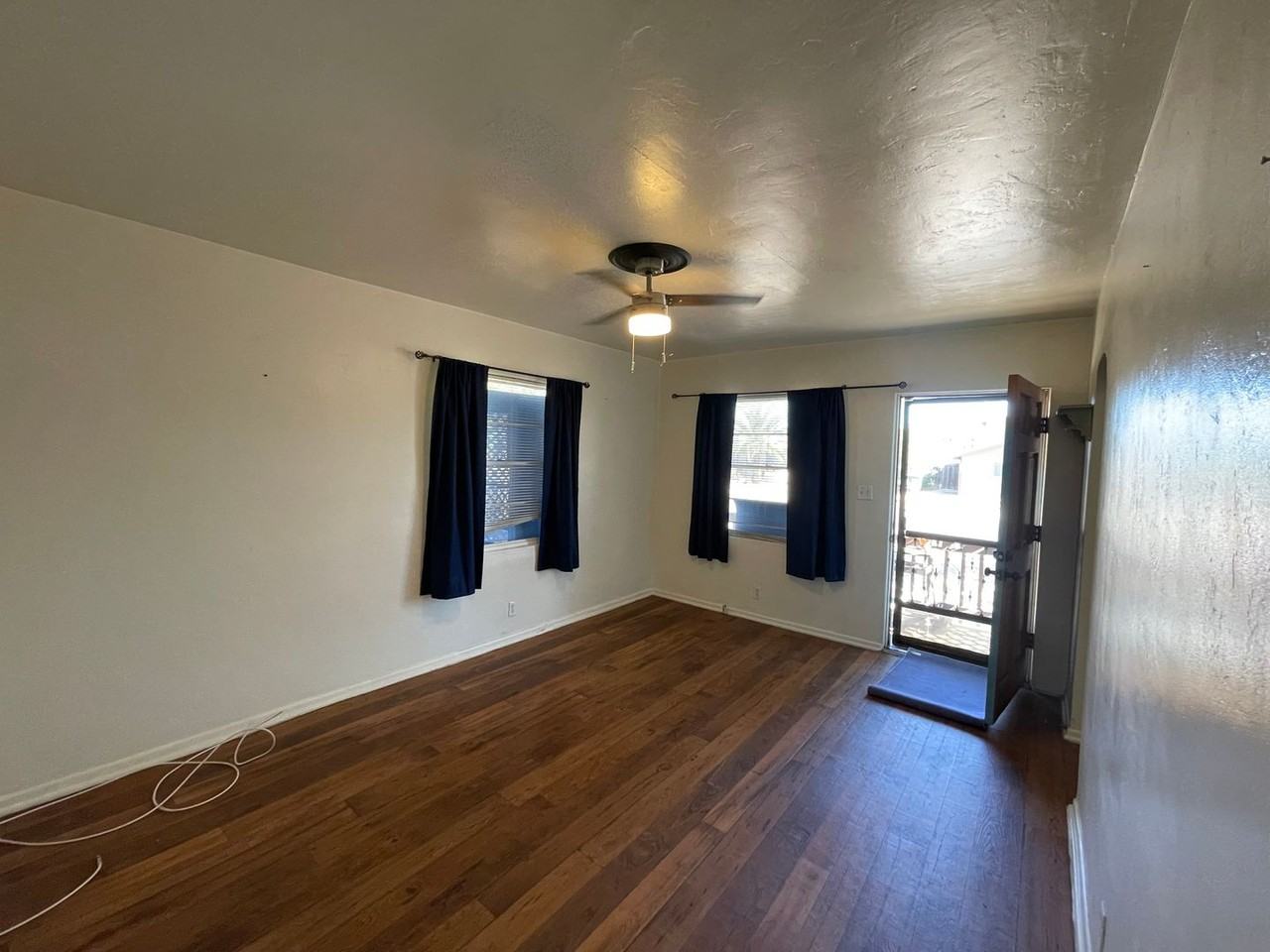 1419 E Adams St - Photo 4 of 14