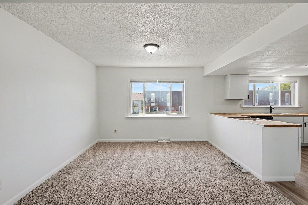 Apartments at Georgetown - Photo 4 of 50