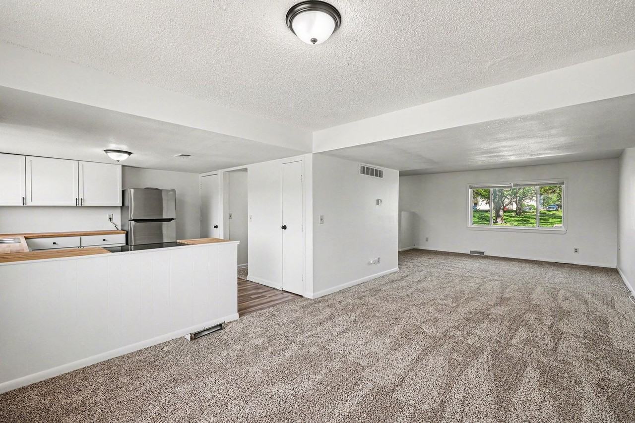 Apartments at Georgetown - Photo 5 of 50