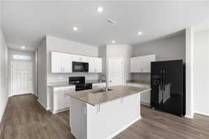 featured image of 6608 Nw Vandergriff St