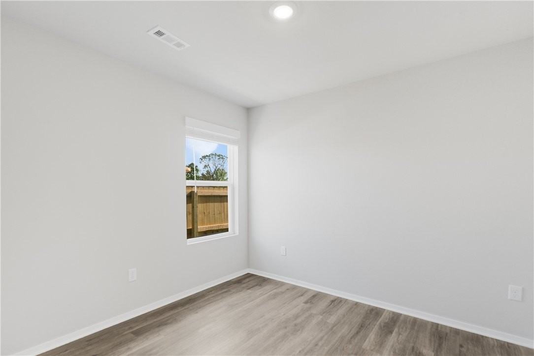 6608 Nw Vandergriff St - Photo 4 of 28