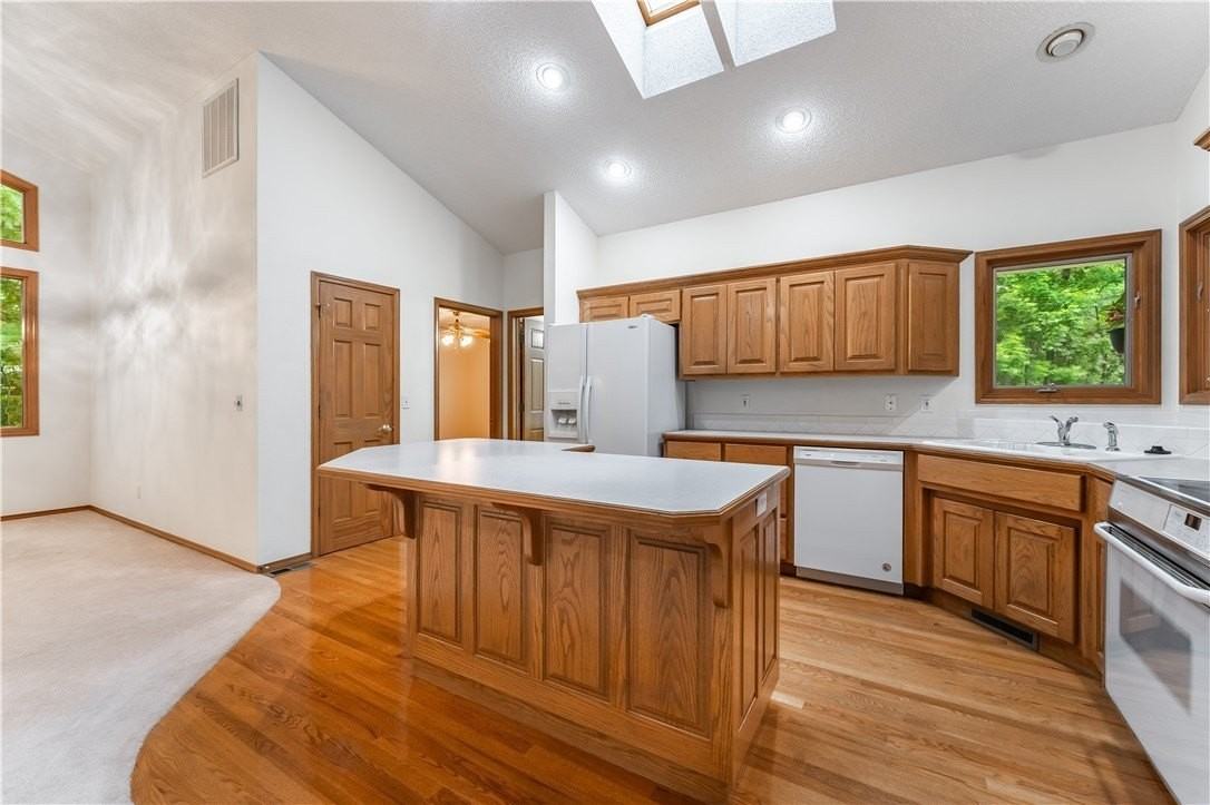 5 Ellesmere Ln - Photo 6 of 33