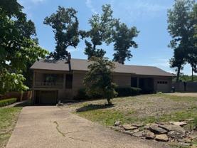 2210 Oakwood Ave - Photo 1 of 1