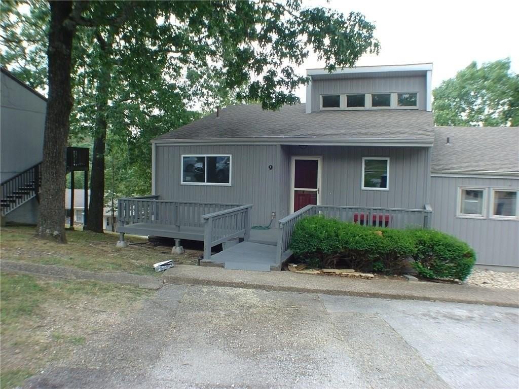 9 Connie Ln - Photo 2 of 17
