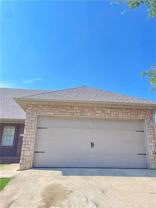 3205 Sw Windrift Ave #1 - Photo 1 of 1