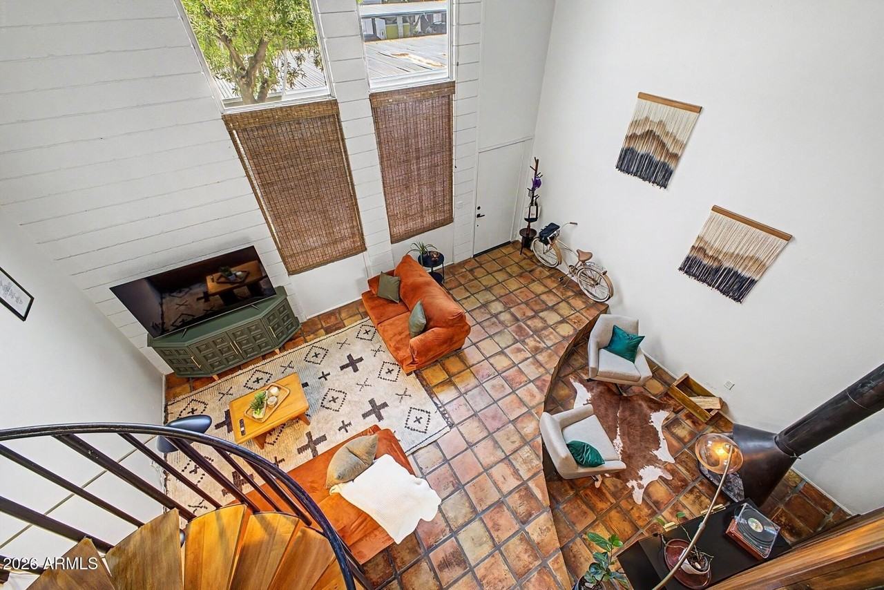 385 W Pierson St #A4 - Photo 3 of 22