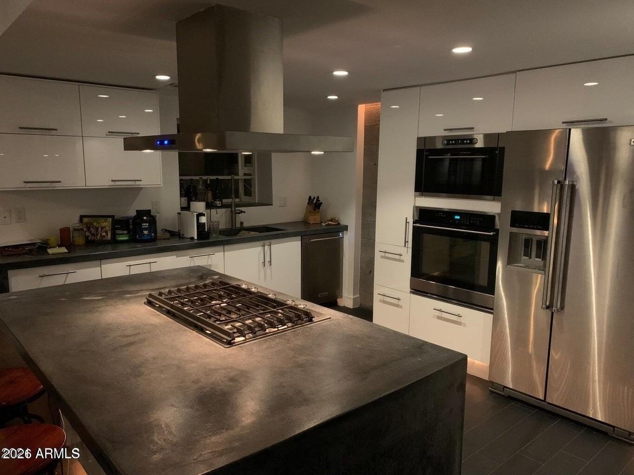 3805 N 28th St - Photo 2 of 17