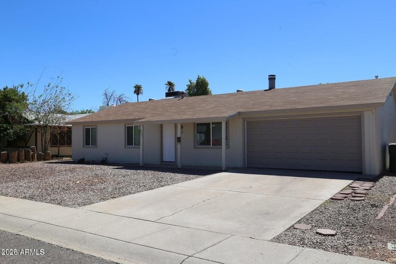 3737 E Eugie Ave - Photo 2 of 23
