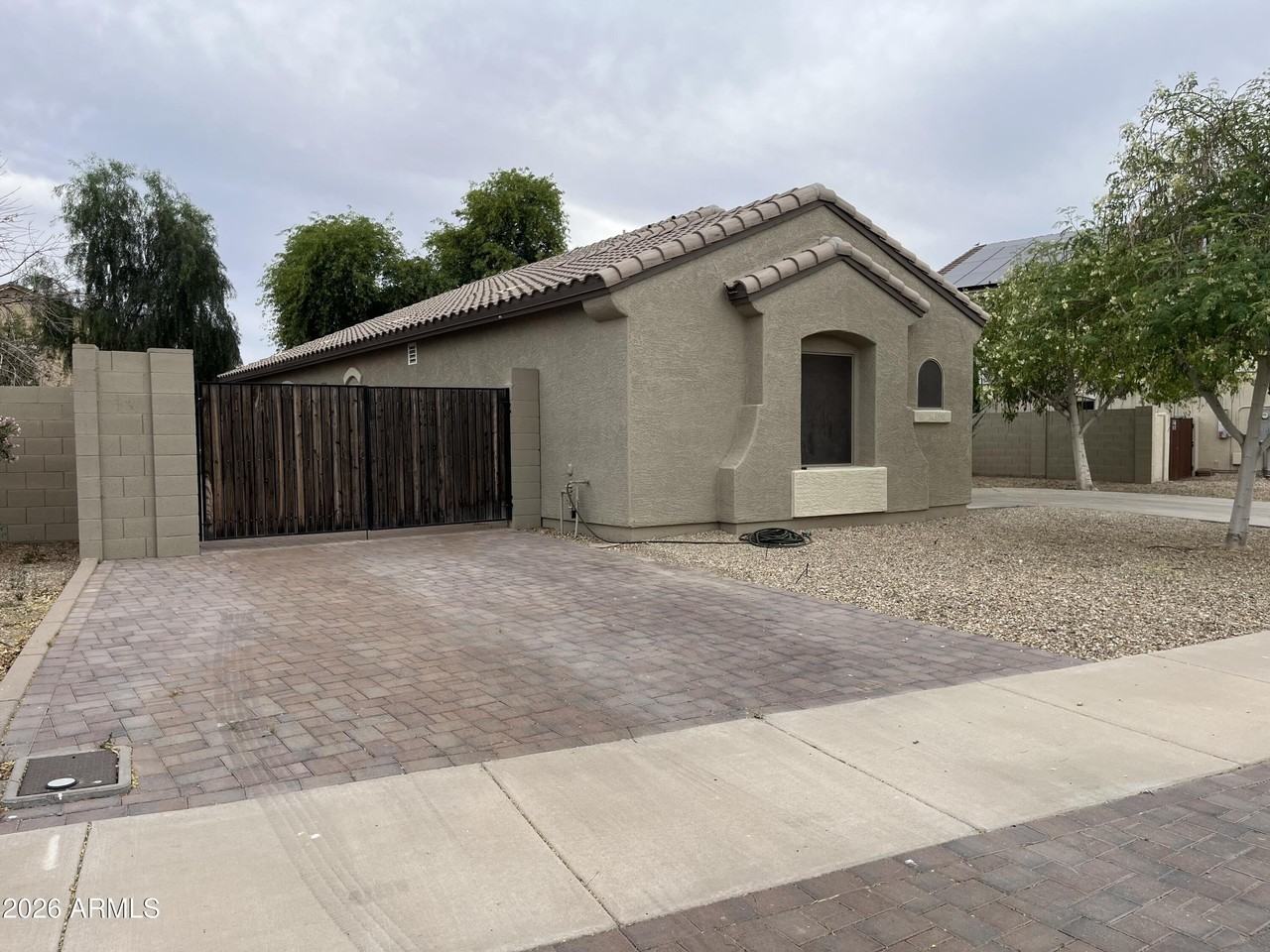 16597 W Madison St - Photo 3 of 16