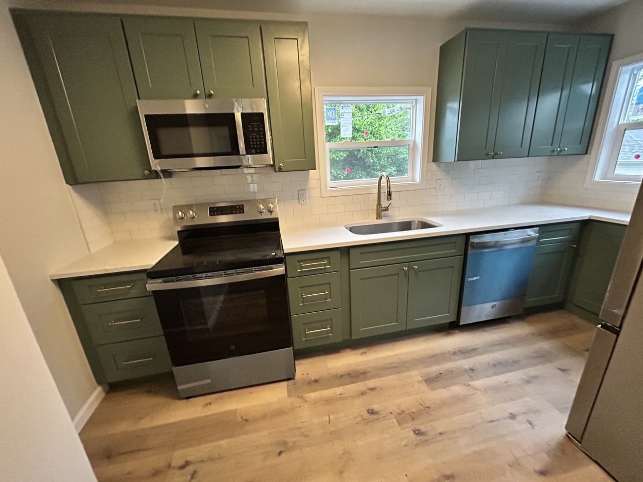 1404 W Springfield Ave #1 - Photo 3 of 11
