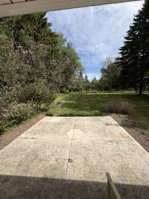 52 Keyel Dr #1 - Photo 3 of 10