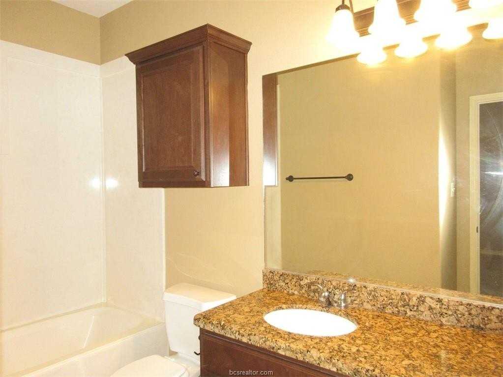2907 Old Ironsides Dr - Photo 4 of 19