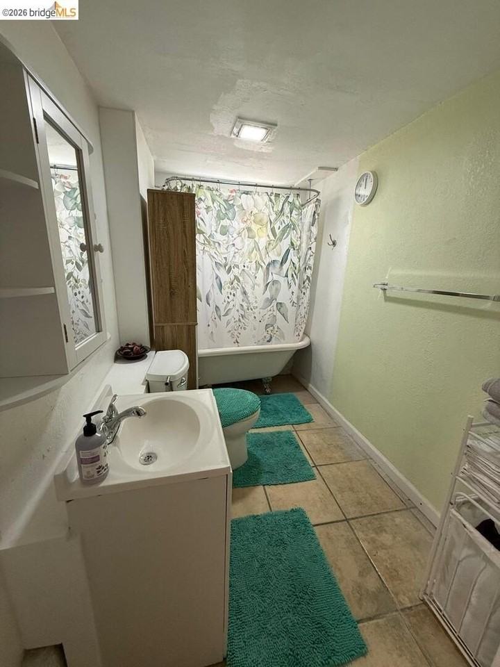 1242 88th Ave #C - Photo 6 of 16