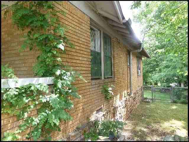 1024 Park Dr - Photo 2 of 14