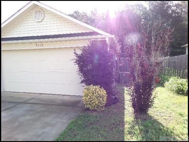 9112 Pleasant Valley Dr - Photo 2 of 25