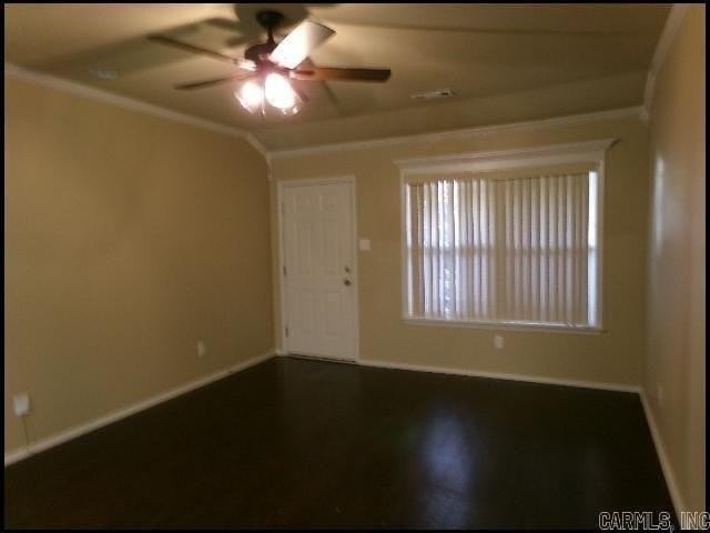 9112 Pleasant Valley Dr - Photo 4 of 25