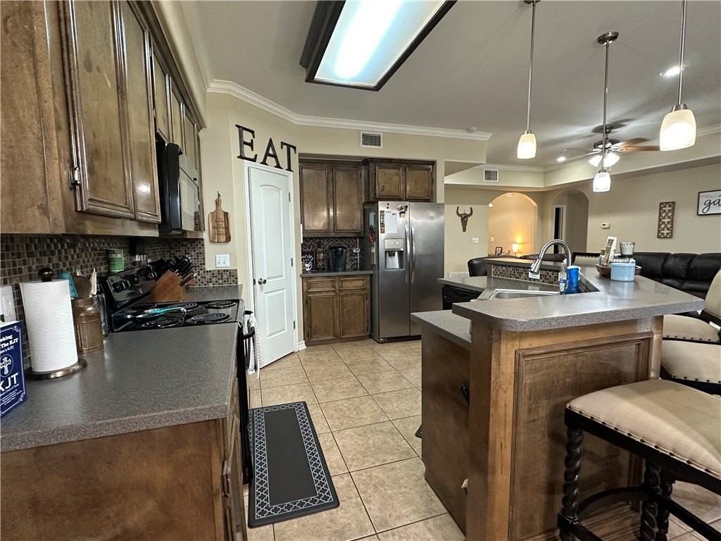 6905 Aaron Dr - Photo 2 of 13