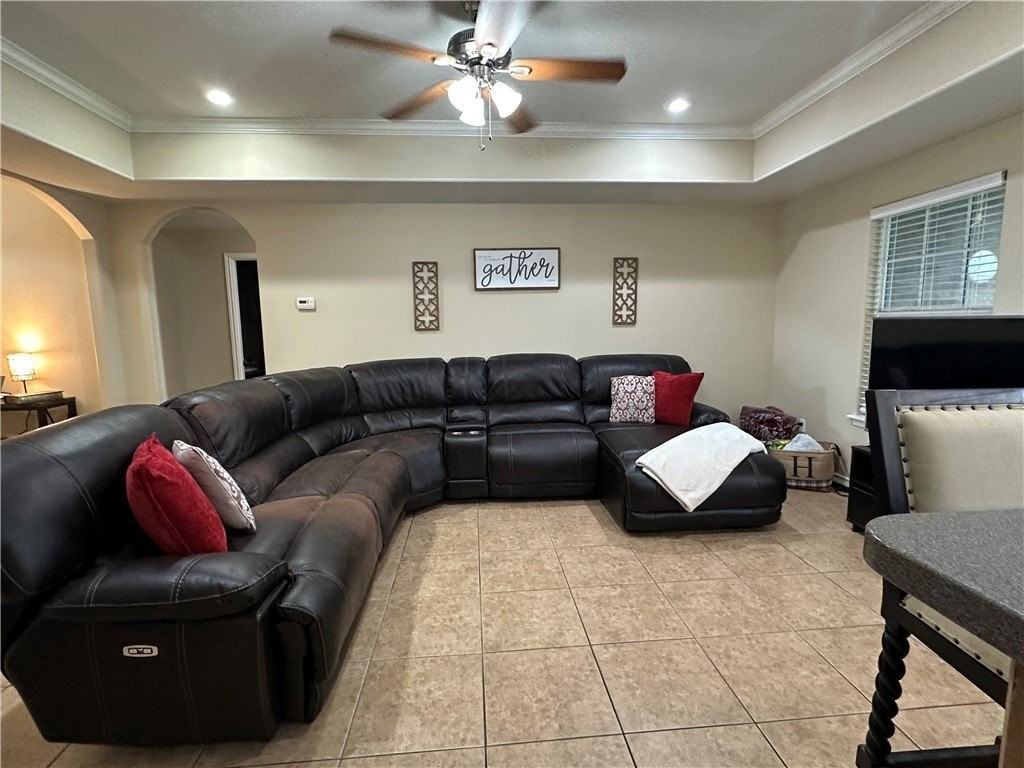 6905 Aaron Dr - Photo 4 of 13