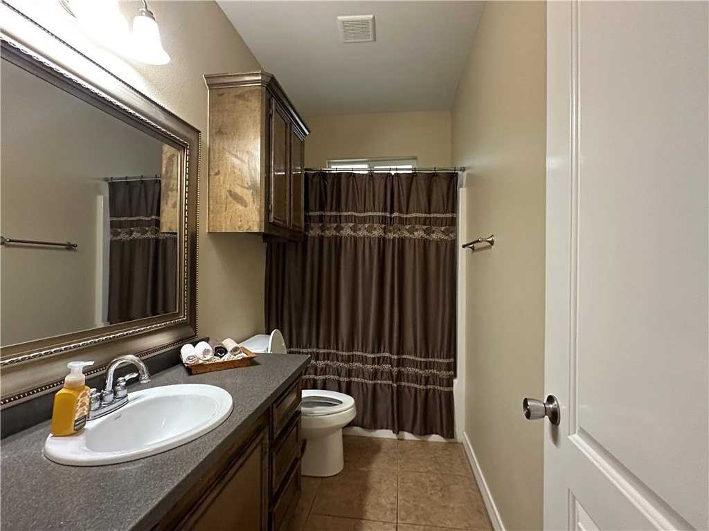 6905 Aaron Dr - Photo 7 of 13