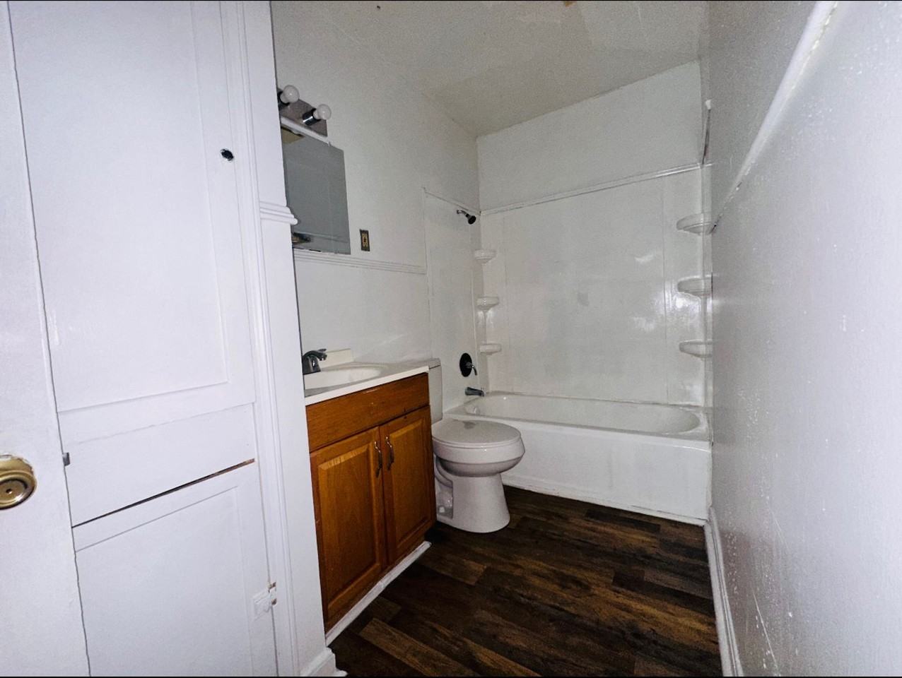 1317 S Main St - Photo 7 of 10