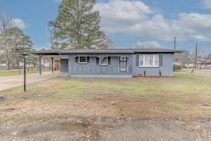 featured image of 100 S 13th Ave #1