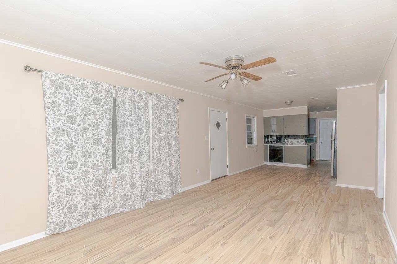 100 S 13th Ave #1 - Photo 2 of 11