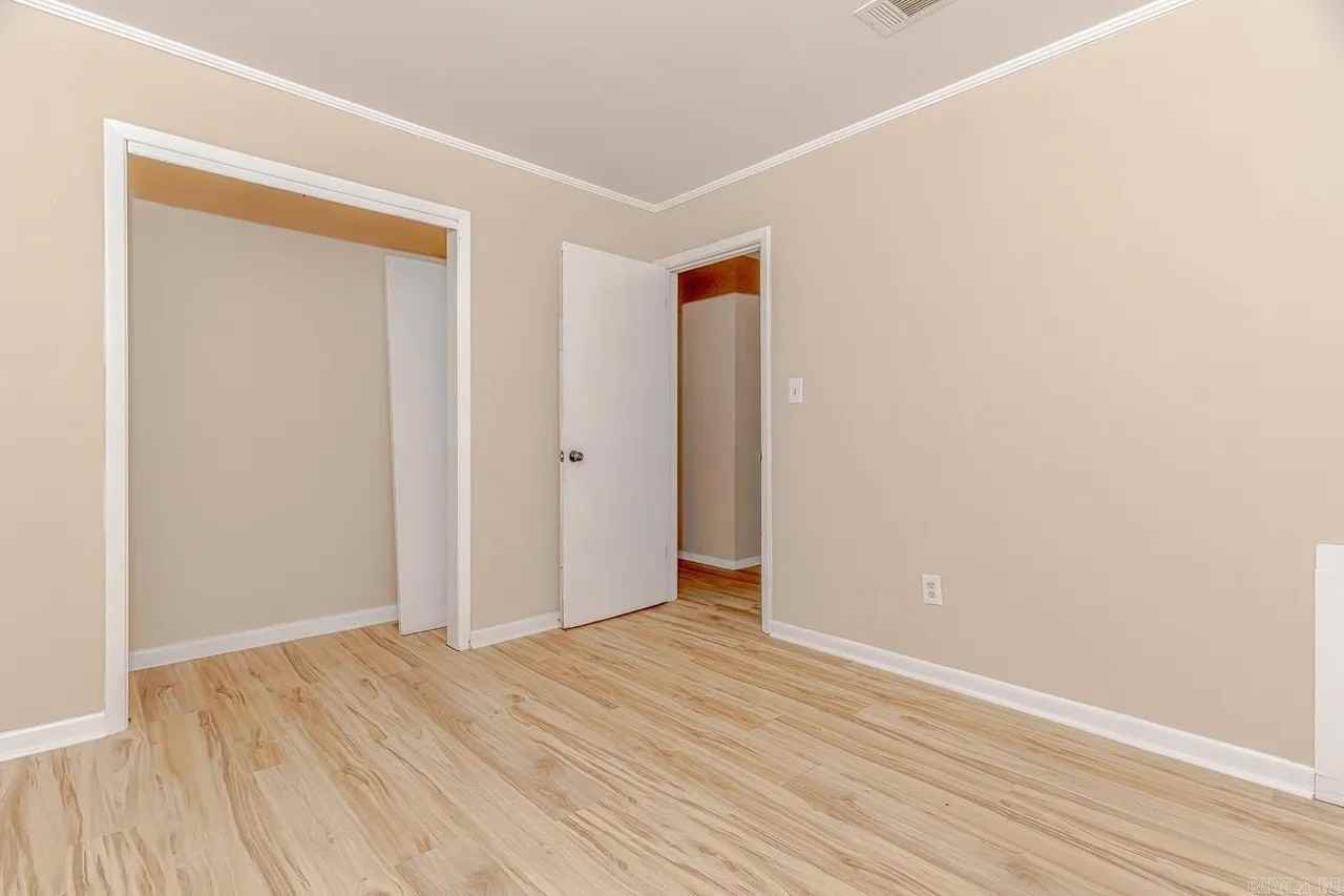 100 S 13th Ave #1 - Photo 7 of 11