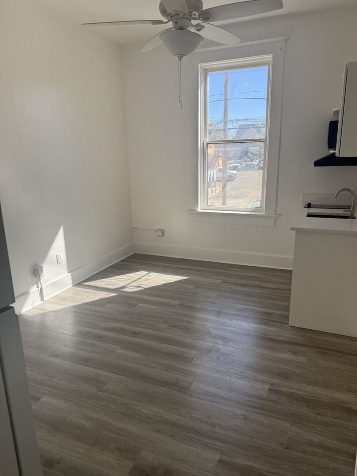 Prescott Pines - Photo 4 of 34