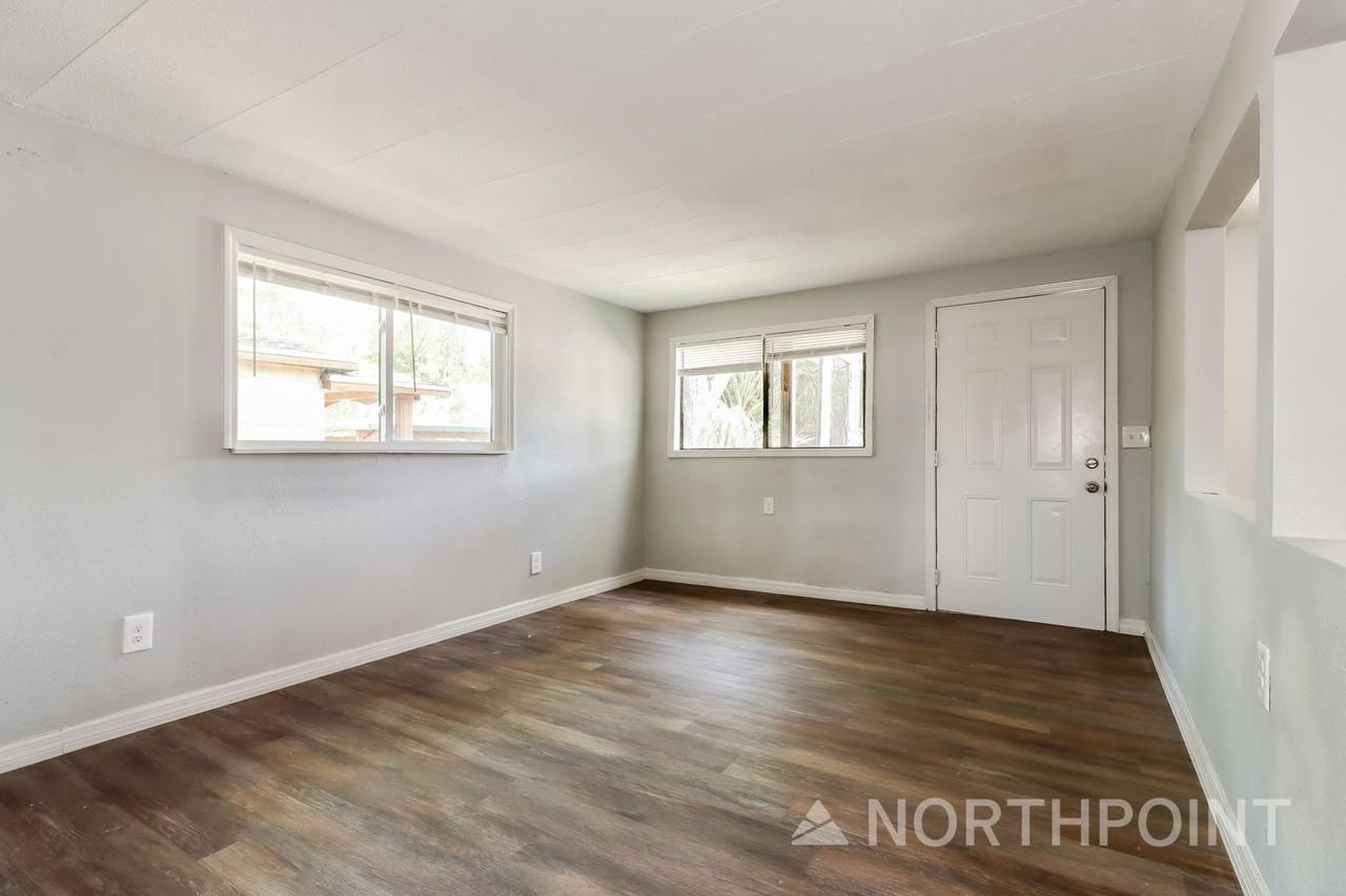 2510 38th St S - Photo 3 of 17