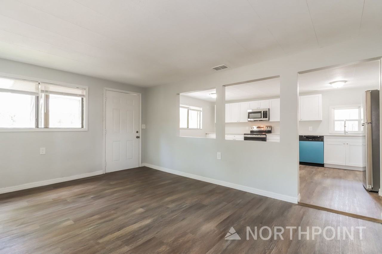 2510 38th St S - Photo 4 of 17