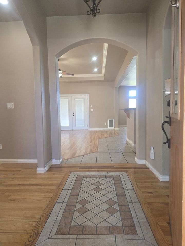243 Papago St - Photo 2 of 28