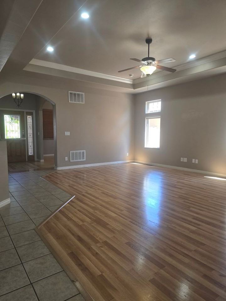 243 Papago St - Photo 6 of 28